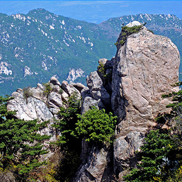 奇石险峰